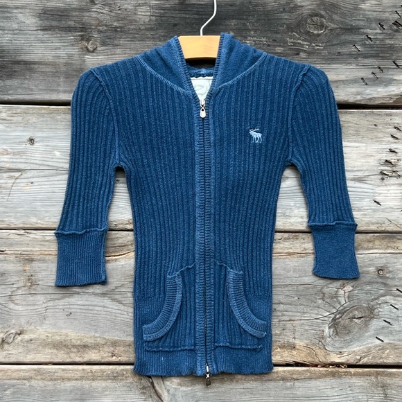Abercrombie & Fitch Tops - Abercrombie Rare Baby Fit Blue Cotton Full Zip 1/2 Sleeve Jacket Women’s Medium